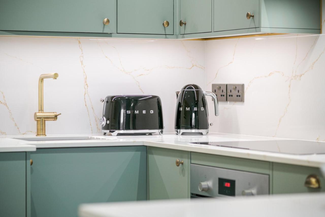 Stunning 2br 2bth With Ac In The Heart Of Chiswick